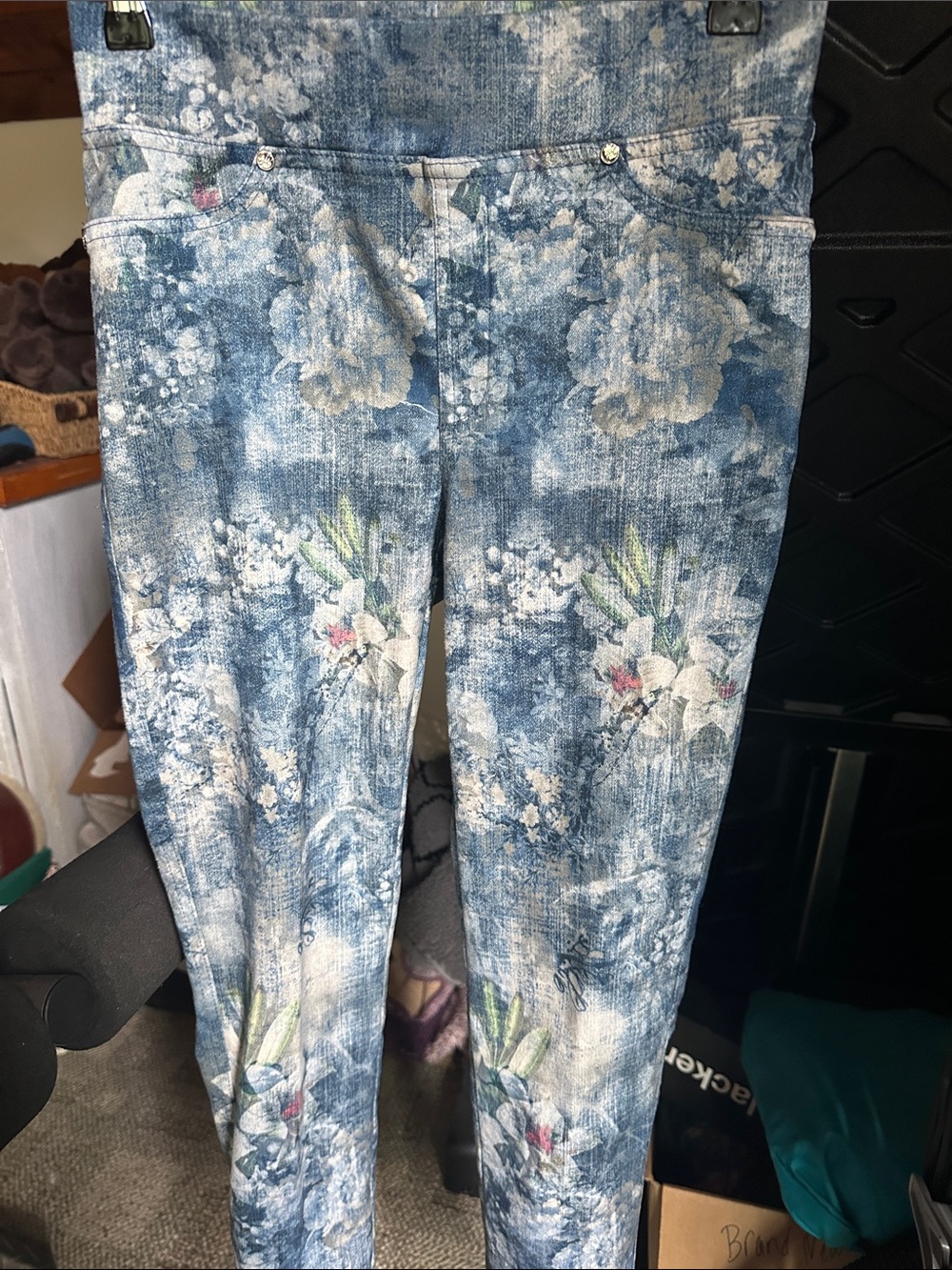 Joseph Ribkoff Blue Floral-Print Jeggings